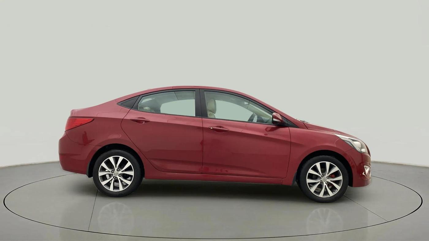 2017 Hyundai Verna 1.6 VTVT SX AT, Petrol, Automatic, 47,876 km, Right Side View