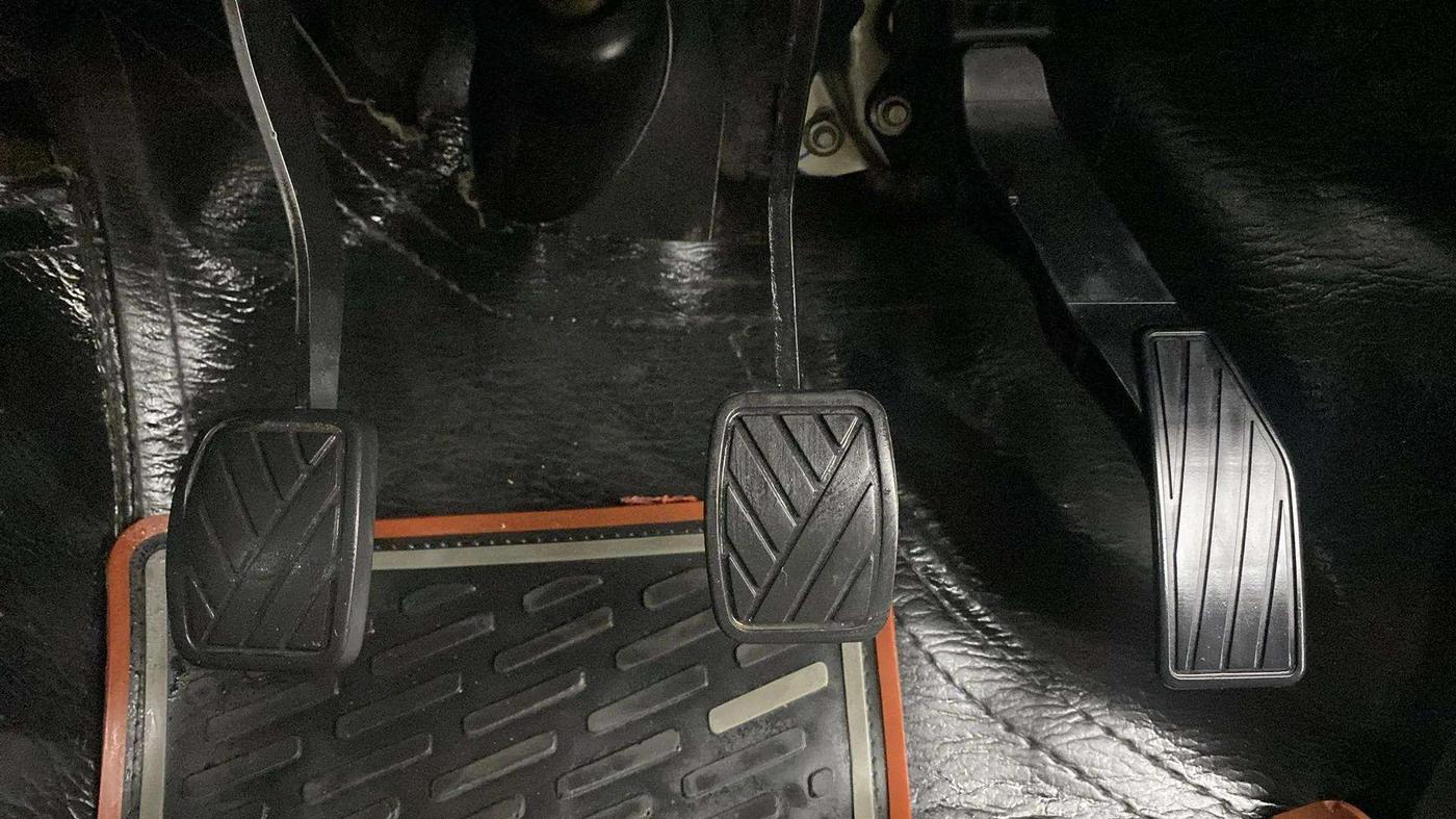 2021 Maruti S PRESSO VXI (O), Petrol, Manual, 45,227 km, Pedals