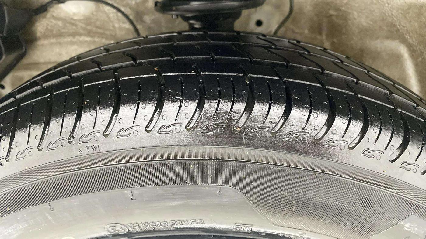 2021 Maruti S PRESSO VXI (O), Petrol, Manual, 45,227 km, Left Front Tyre Tread