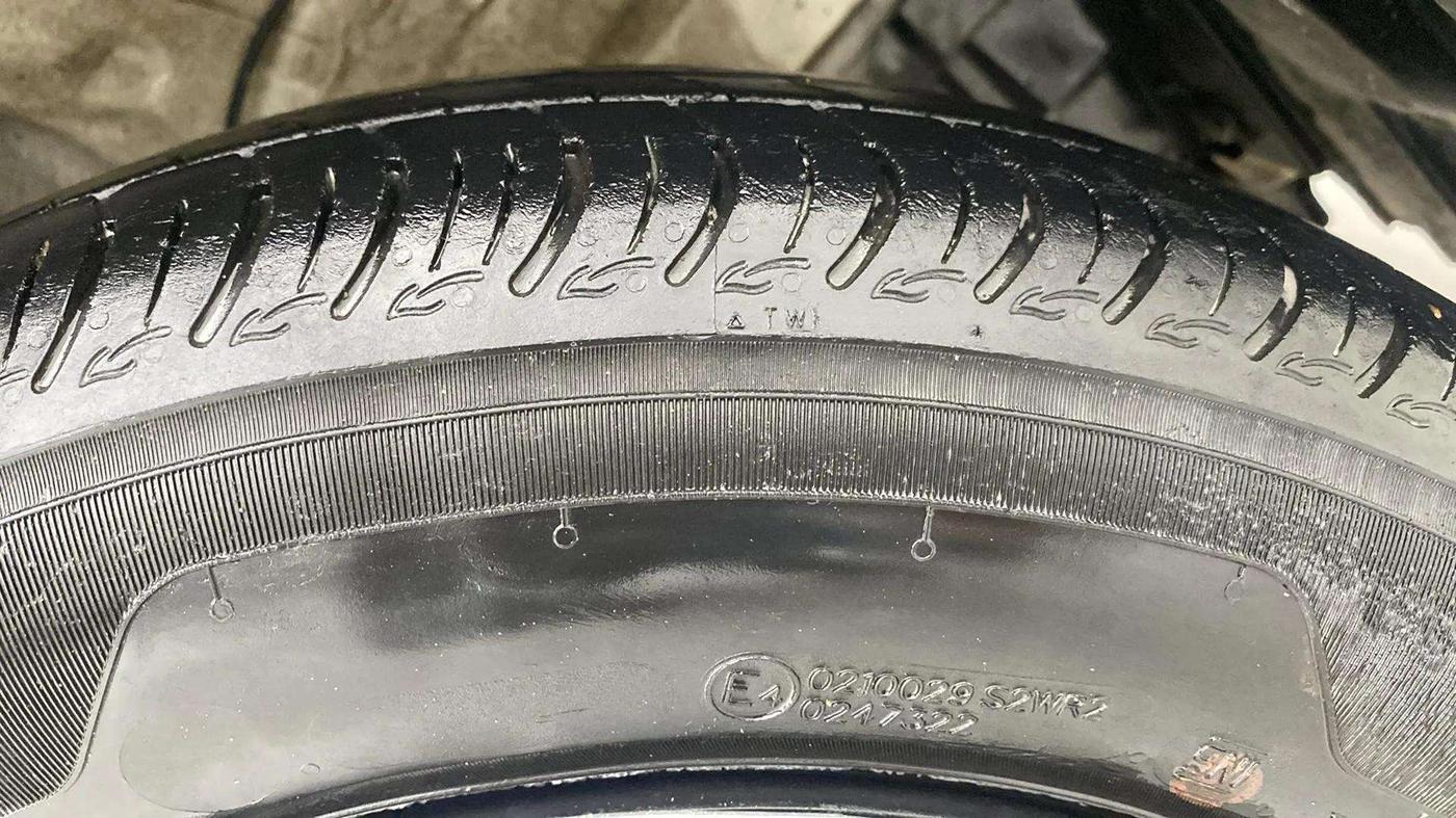 2021 Maruti S PRESSO VXI (O), Petrol, Manual, 45,227 km, Right Front Tyre Tread