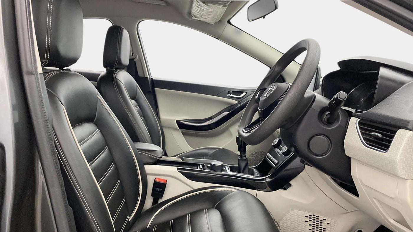 2021 Tata NEXON XZ PLUS PETROL, Petrol, Manual, 21,981 km, Right Side Front Door Cabin