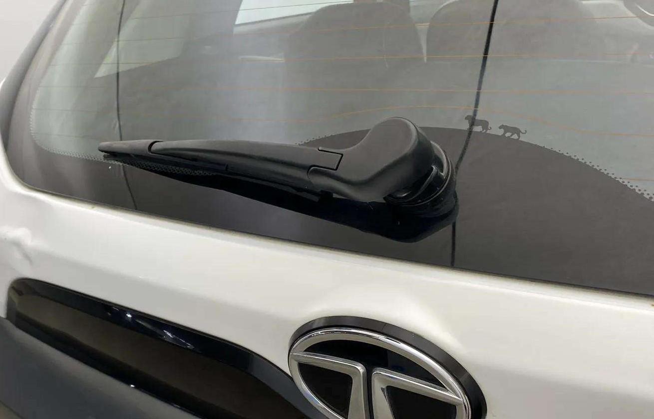 2021 Tata NEXON XZ PLUS PETROL, Petrol, Manual, 21,981 km, Rear Wiper