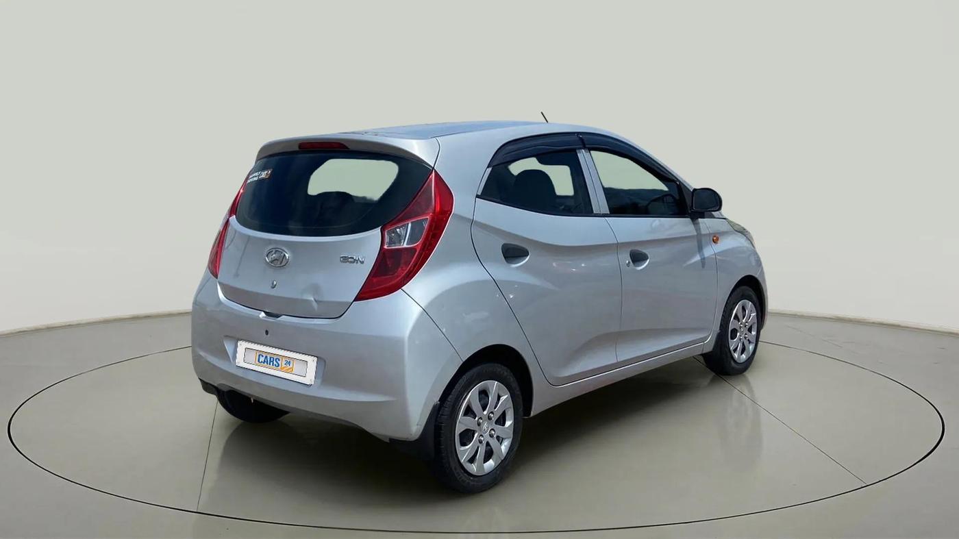 2017 Hyundai Eon MAGNA +, Petrol, Manual, 38,132 km, Right Back Diagonal