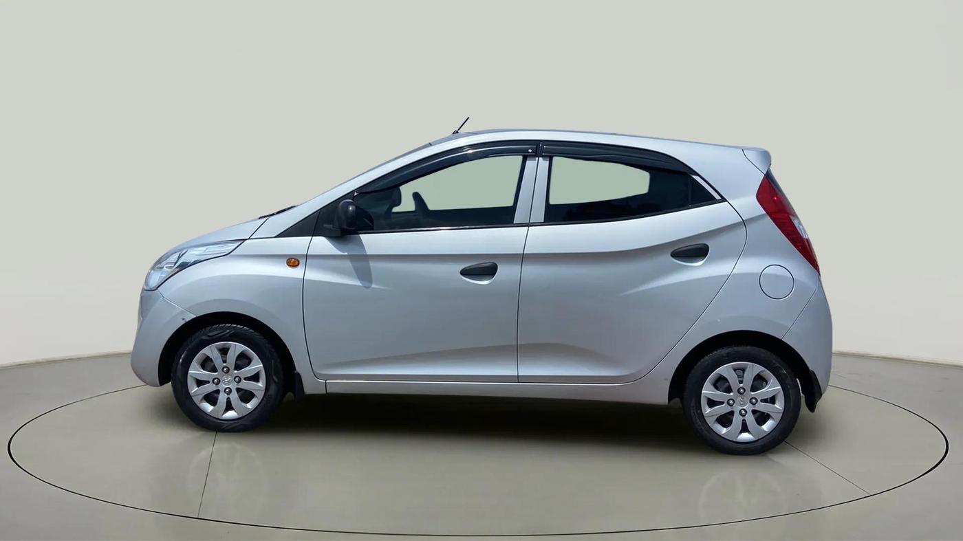 2017 Hyundai Eon MAGNA +, Petrol, Manual, 38,132 km, Left Side