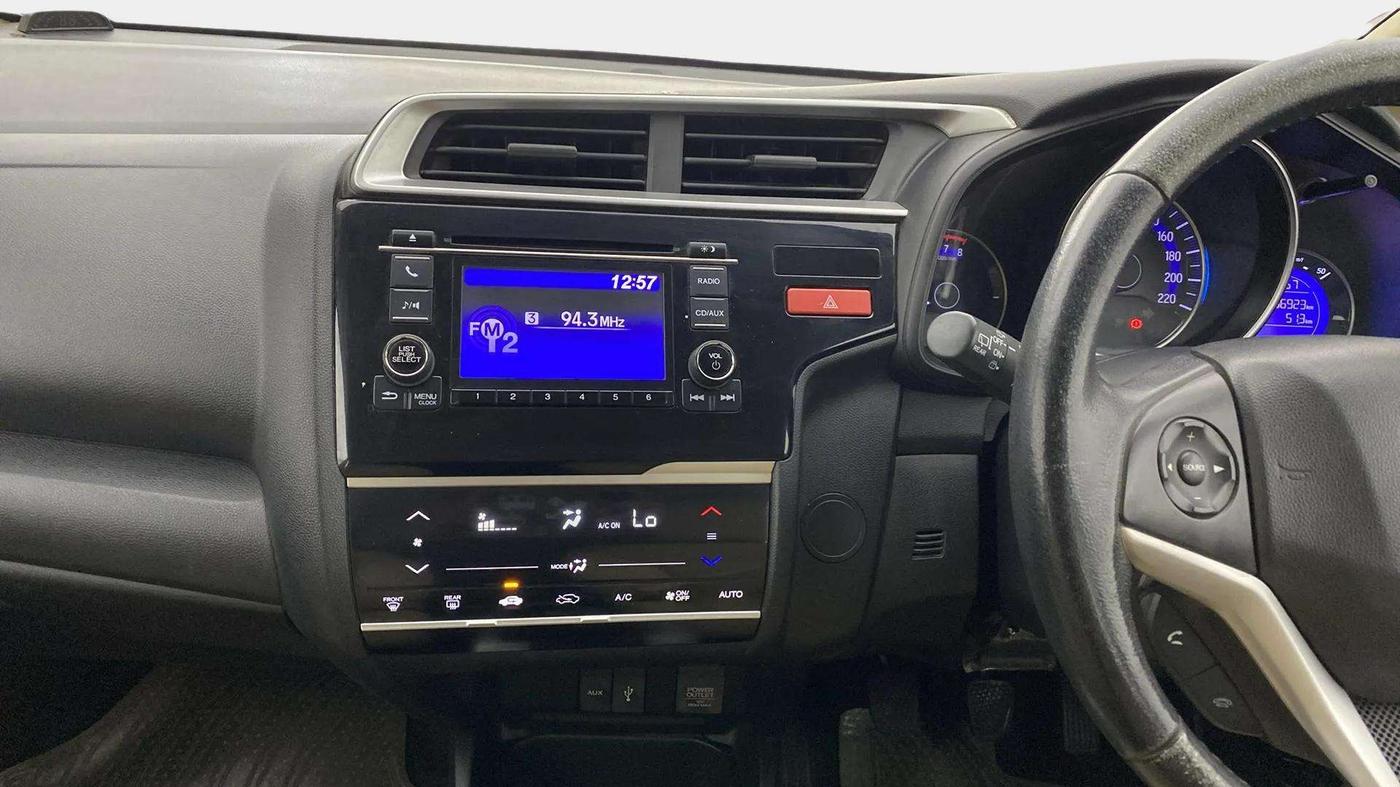 2016 Honda Jazz 1.2L I-VTEC V, Petrol, Manual, 56,976 km, Air Conditioner