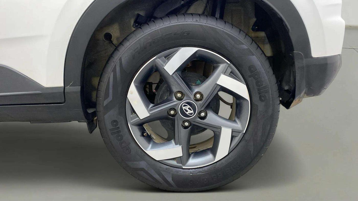 2021 Hyundai VENUE SX 1.0 TURBO, Petrol, Manual, 50,392 km, Left Rear Wheel