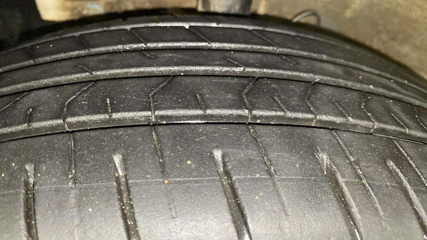 2021 Hyundai VENUE SX 1.0 TURBO, Petrol, Manual, 50,392 km, Left Front Tyre Tread
