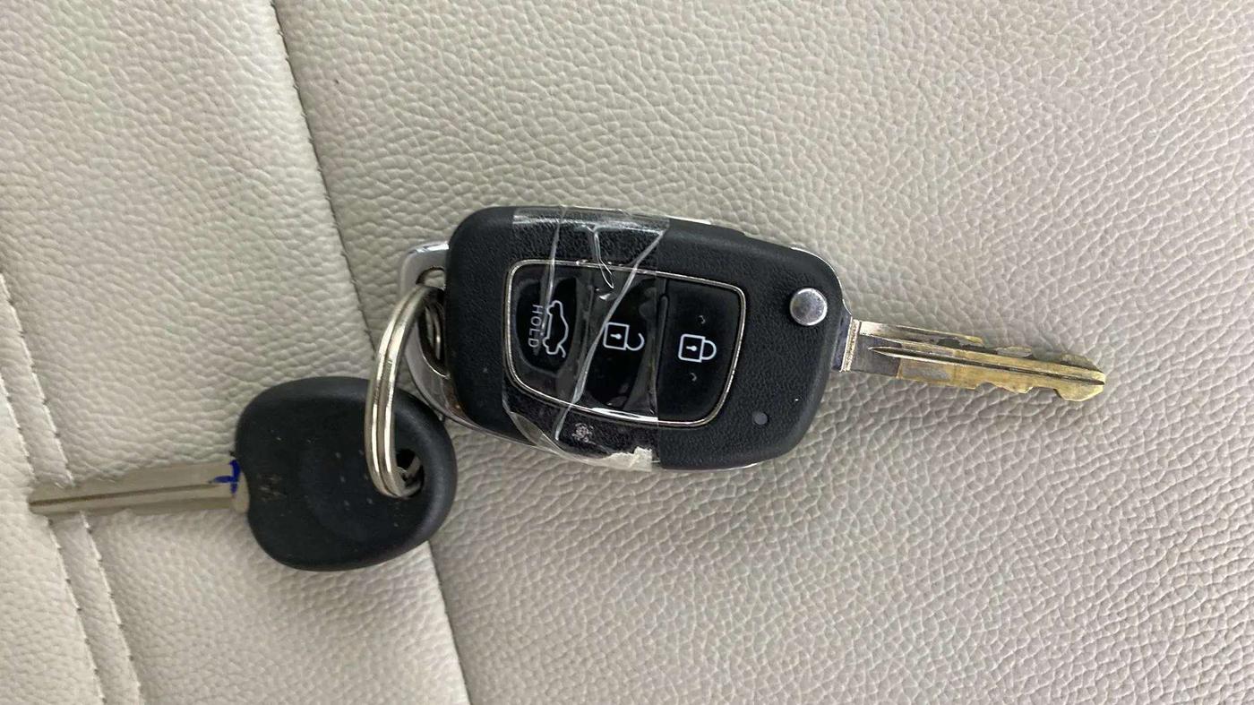 2021 Hyundai GRAND I10 NIOS SPORTZ AMT 1.2 KAPPA VTVT, Petrol, Automatic, 55,335 km, Key Close Up