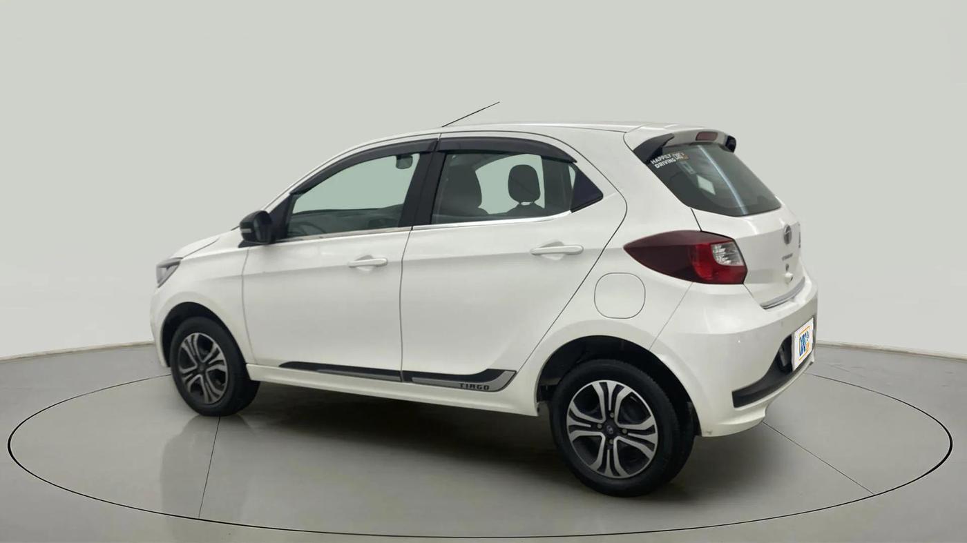 2024 Tata Tiago XT Rhythm CNG, CNG, Manual, 22,686 km, Left Back Diagonal