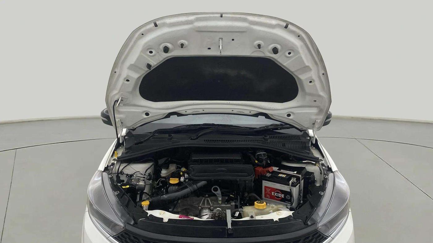2024 Tata Tiago XT Rhythm CNG, CNG, Manual, 22,686 km, Open Bonet