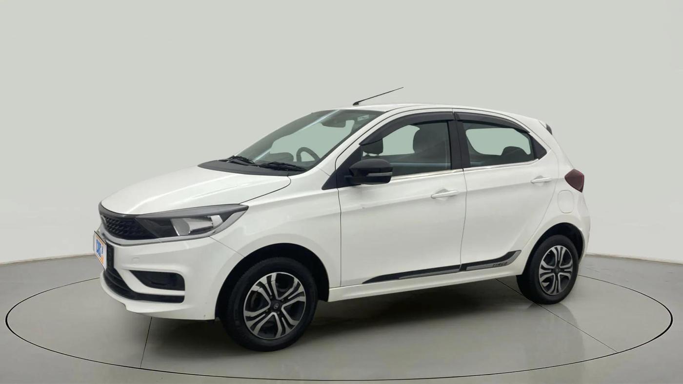 2024 Tata Tiago XT Rhythm CNG, CNG, Manual, 22,686 km, Left Front Diagonal