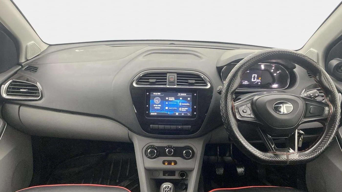 2024 Tata Tiago XT Rhythm CNG, CNG, Manual, 22,686 km, Dashboard