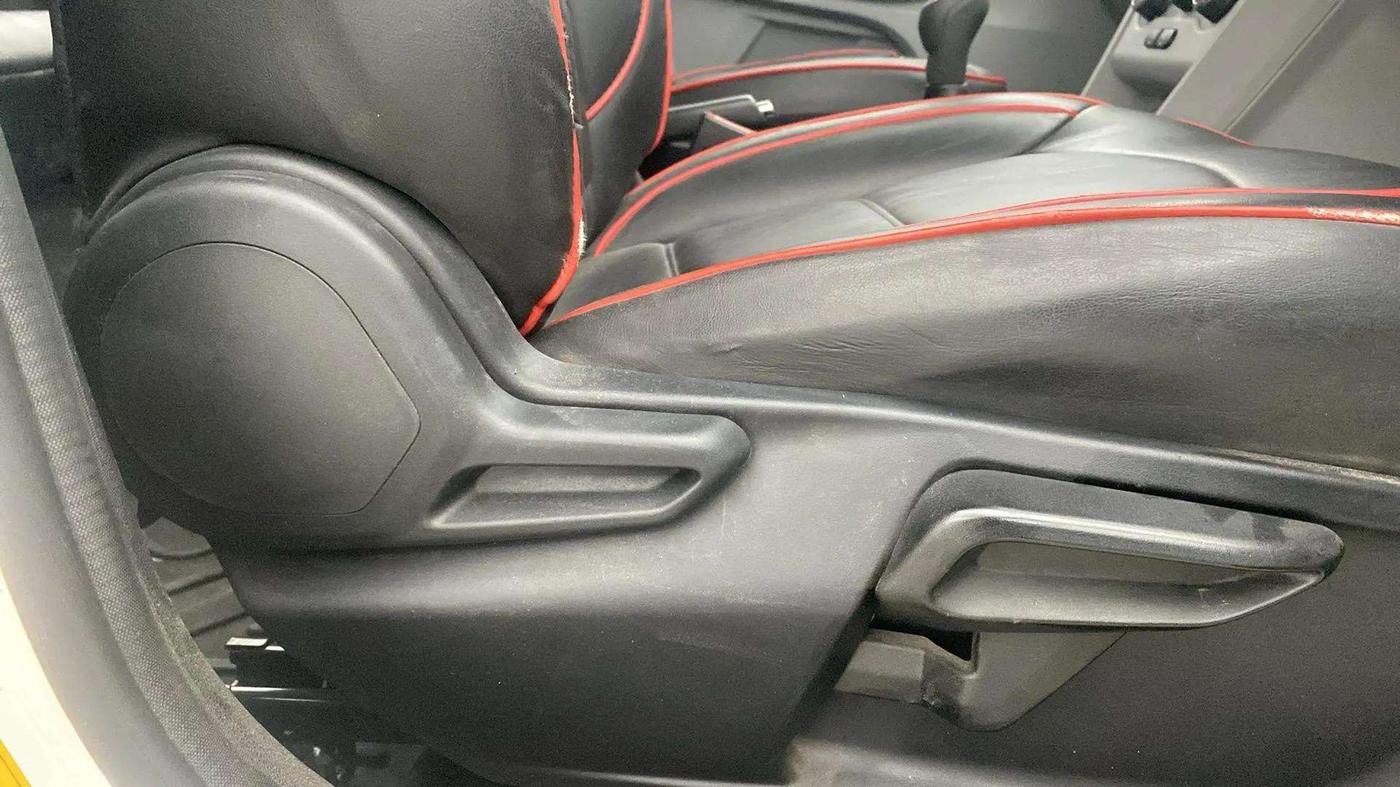 2024 Tata Tiago XT Rhythm CNG, CNG, Manual, 22,686 km, Driver Side Adjustment Panel