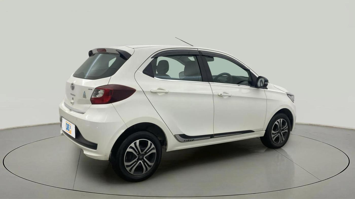 2024 Tata Tiago XT Rhythm CNG, CNG, Manual, 22,686 km, Right Back Diagonal