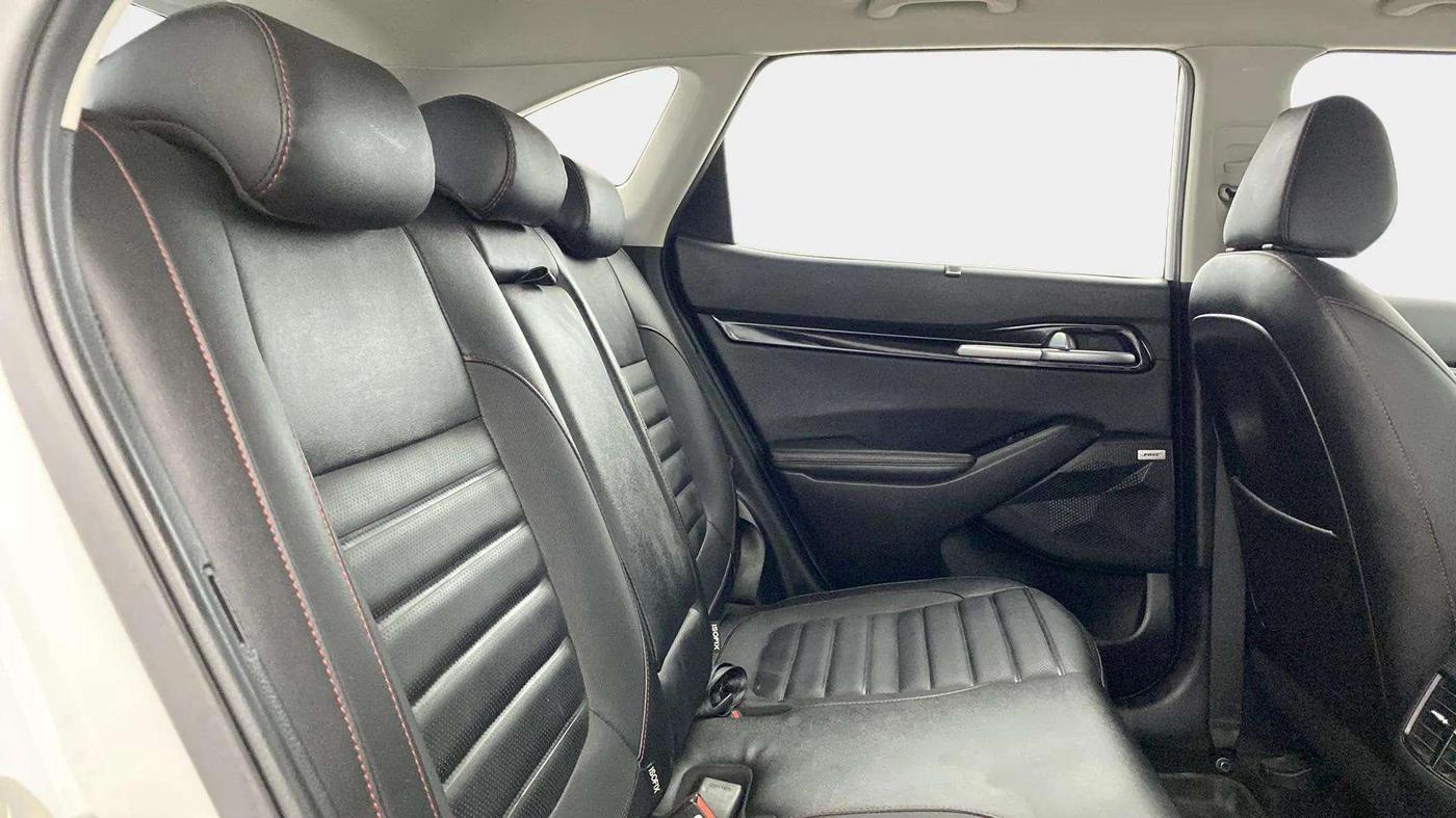 2021 KIA SELTOS GTX PLUS AT 1.5 DIESEL, Diesel, Automatic, 22,916 km, Right Side Rear Door Cabin