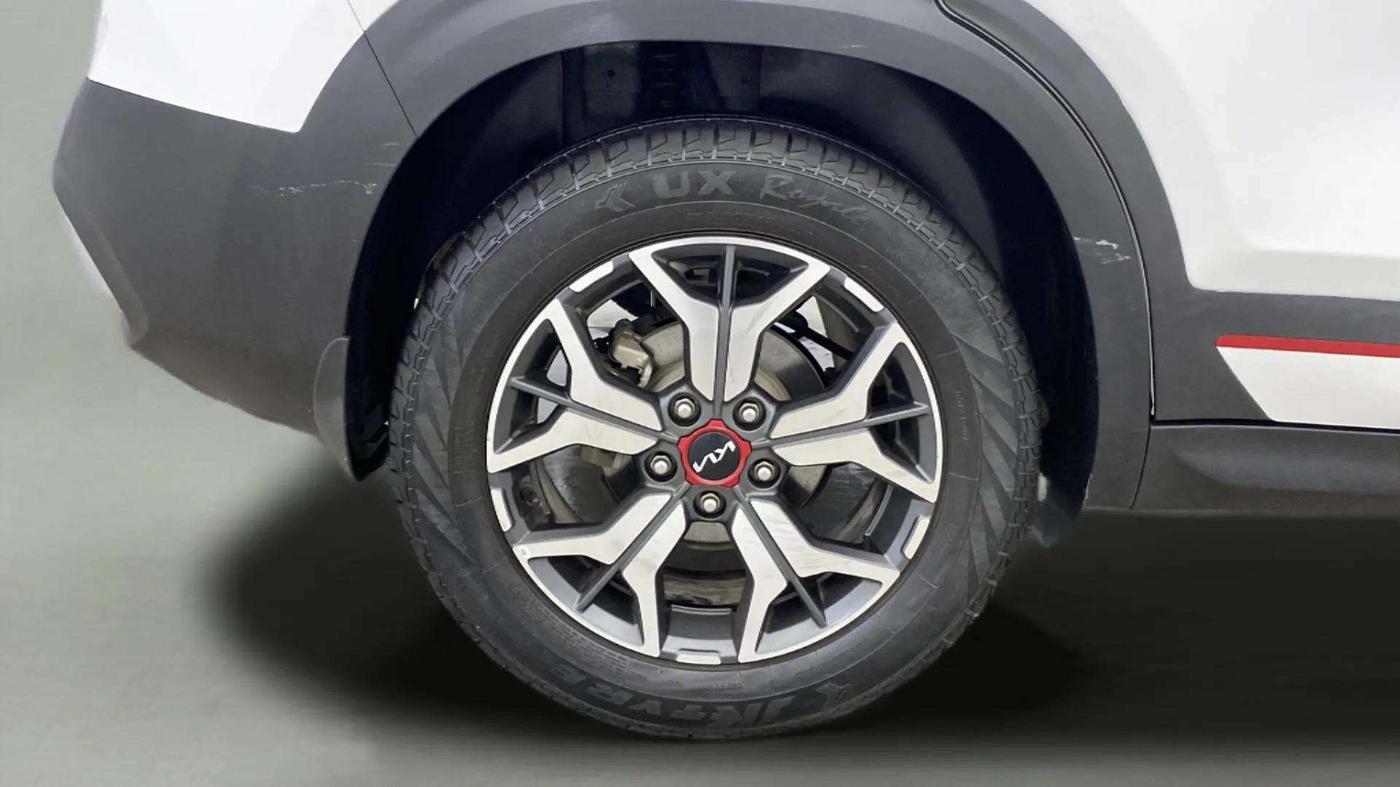 2021 KIA SELTOS GTX PLUS AT 1.5 DIESEL, Diesel, Automatic, 22,916 km, Left Rear Wheel
