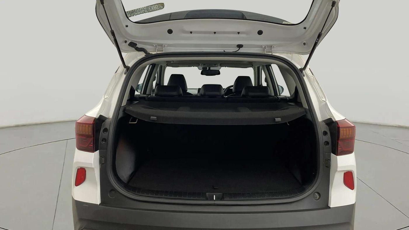 2021 KIA SELTOS GTX PLUS AT 1.5 DIESEL, Diesel, Automatic, 22,916 km, Boot Inside