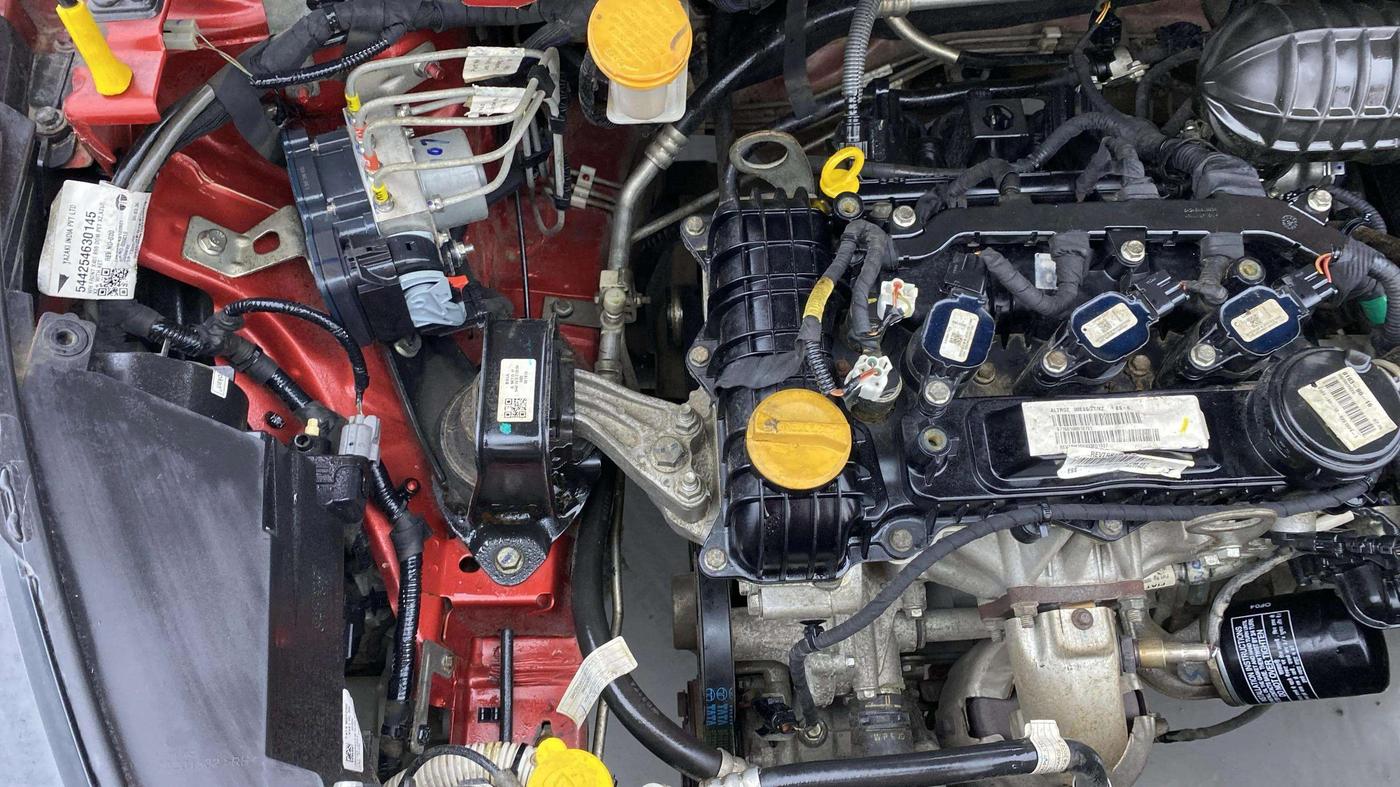 2022 Tata ALTROZ XZ PLUS PETROL, Petrol, Manual, 17,953 km, Engine View - Right