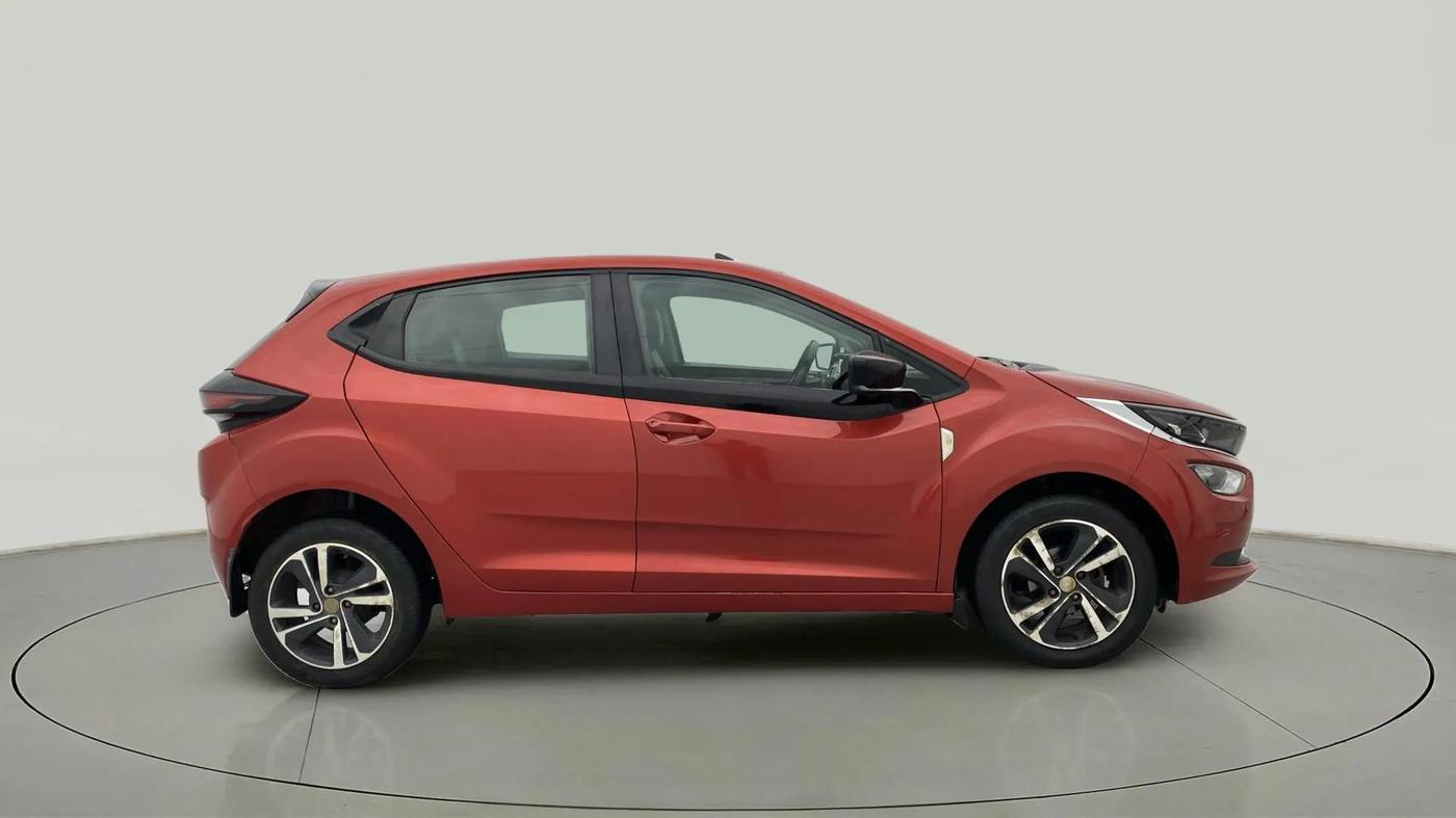 2022 Tata ALTROZ XZ PLUS PETROL, Petrol, Manual, 17,953 km, Right Side View