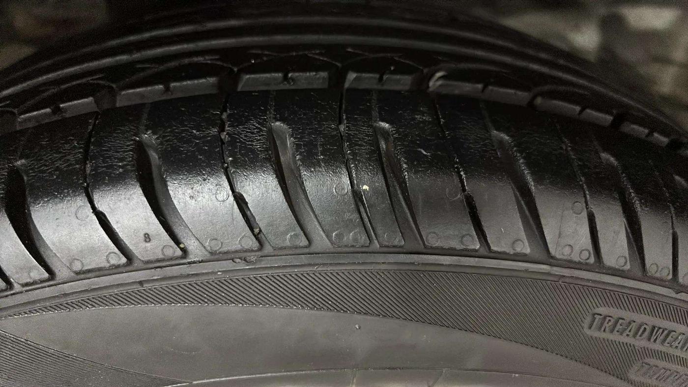2014 Honda Amaze 1.2L I-VTEC VX, Petrol, Manual, 60,661 km, Right Rear Tyre Tread