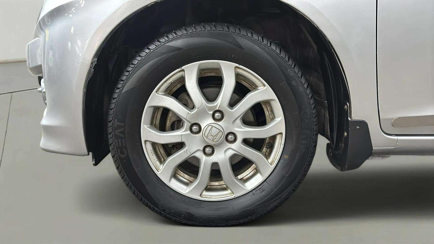 2014 Honda Amaze 1.2L I-VTEC VX, Petrol, Manual, 60,661 km, Left Front Wheel