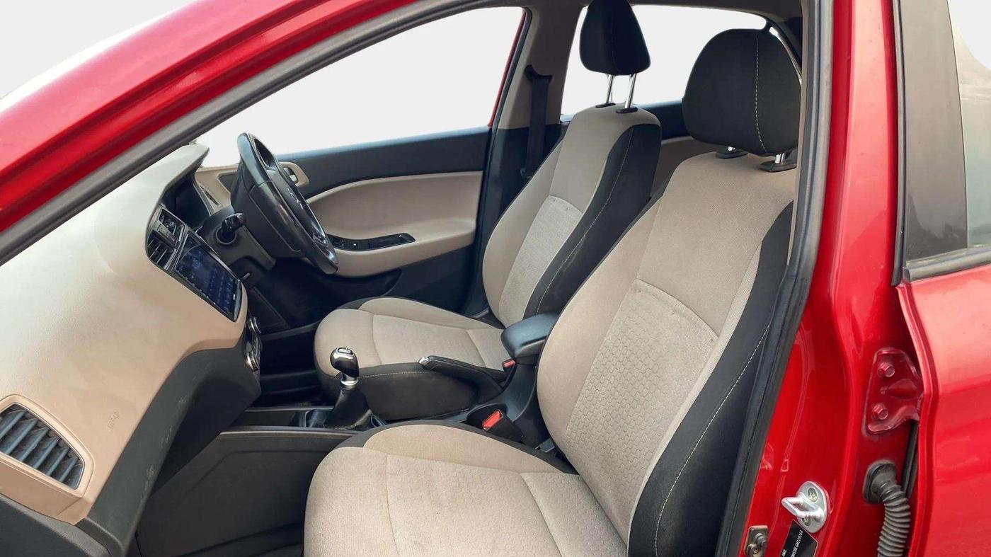 2016 Hyundai Elite i20 ASTA 1.2, Petrol, Manual, 77,283 km, Right Side Front Door Cabin