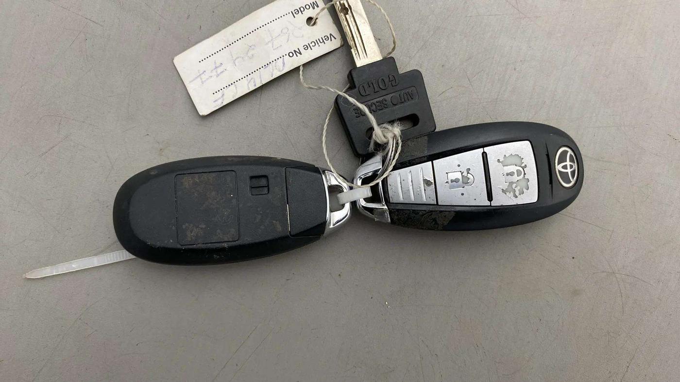 2021 Toyota URBAN CRUISER HIGH GRADE MT, Petrol, Manual, 28,802 km, Key Close Up