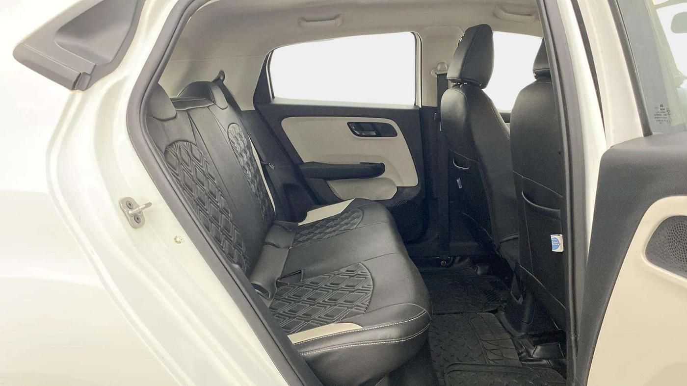 2021 Tata ALTROZ XT PETROL, Petrol, Manual, 12,428 km, Right Side Rear Door Cabin