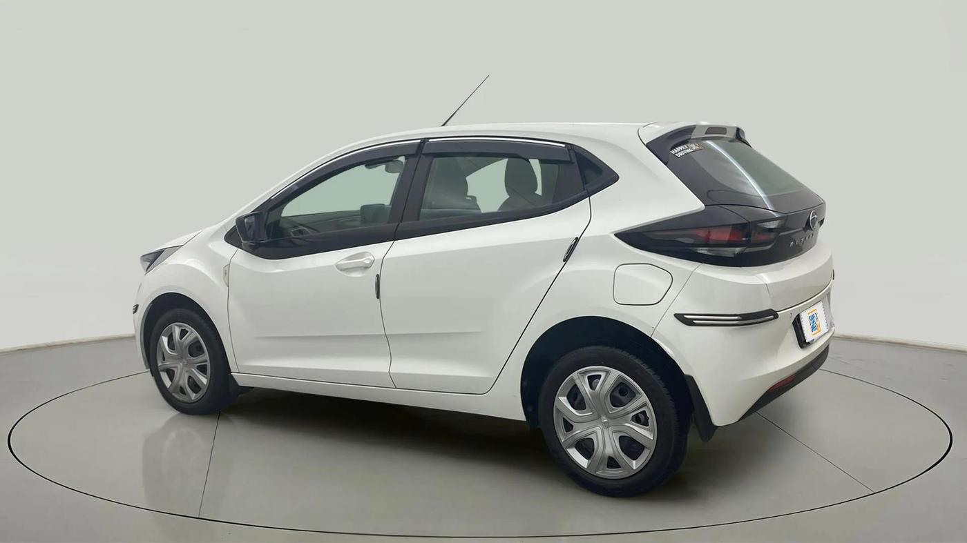 2021 Tata ALTROZ XT PETROL, Petrol, Manual, 12,428 km, Left Back Diagonal