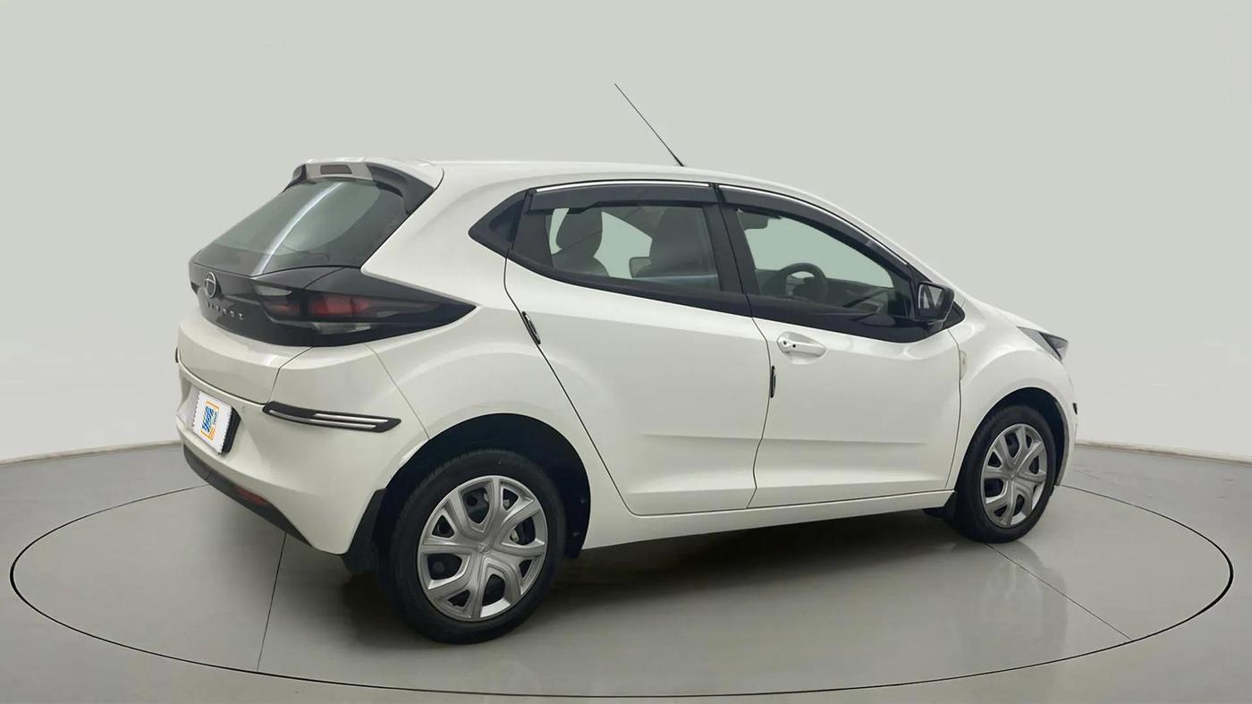 2021 Tata ALTROZ XT PETROL, Petrol, Manual, 12,428 km, Right Back Diagonal