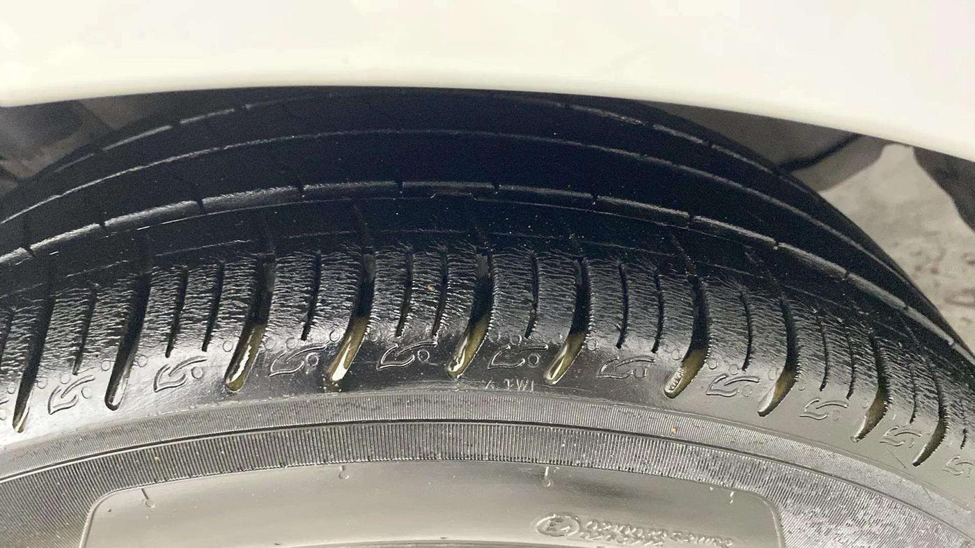 2021 Tata ALTROZ XT PETROL, Petrol, Manual, 12,428 km, Right Front Tyre Tread