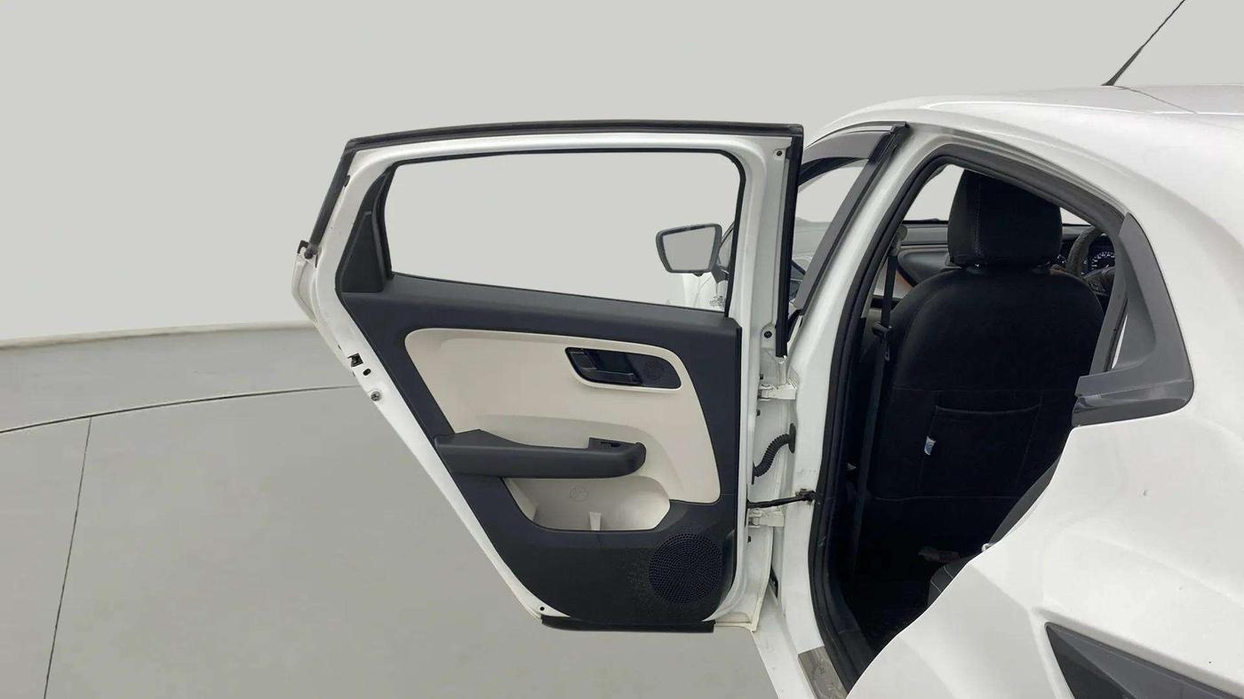 2021 Tata ALTROZ XT PETROL, Petrol, Manual, 12,428 km, LHS Rear Door