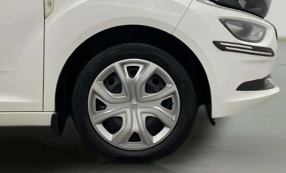 2021 Tata ALTROZ XT PETROL, Petrol, Manual, 12,428 km, Right Front Wheel
