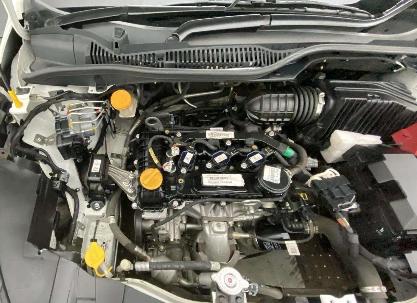 2021 Tata ALTROZ XT PETROL, Petrol, Manual, 12,428 km, Engine View - Right
