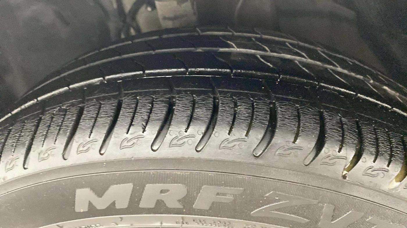 2021 Tata ALTROZ XT PETROL, Petrol, Manual, 12,428 km, Left Front Tyre Tread