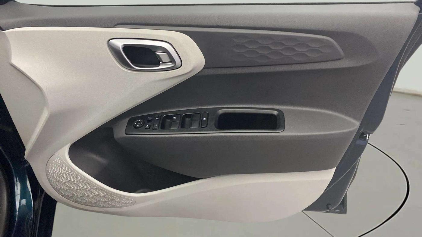 2020 Hyundai GRAND I10 NIOS SPORTZ AMT 1.2 KAPPA VTVT, Petrol, Automatic, 15,334 km, Driver Side Door Panels Control