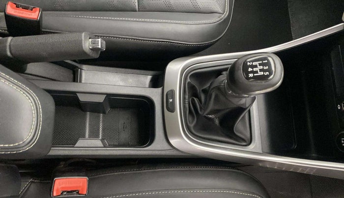 2021 Tata ALTROZ XZ PLUS I-TURBO PETROL, Petrol, Manual, 18,686 km, Gear Lever