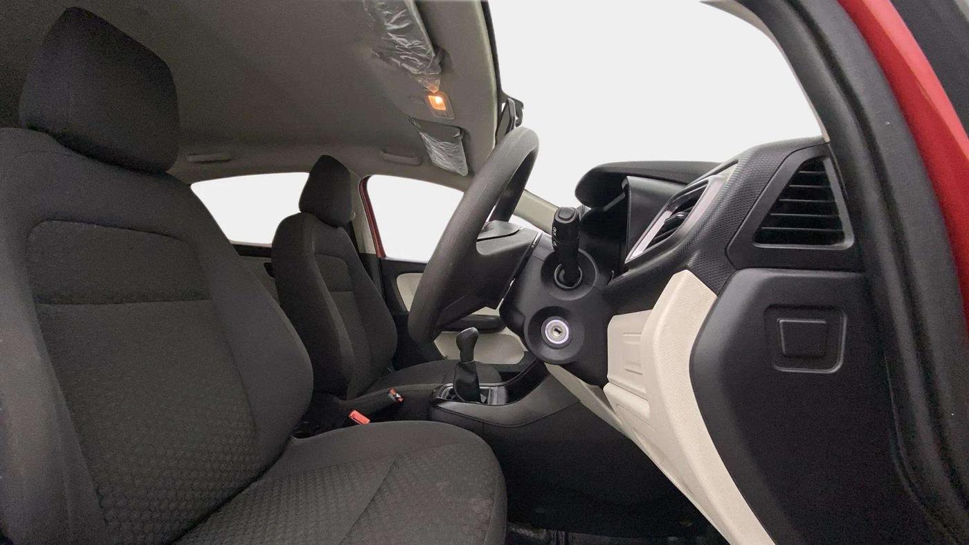2022 Tata ALTROZ XM PLUS PETROL, Petrol, Manual, 24,657 km, Right Side Front Door Cabin