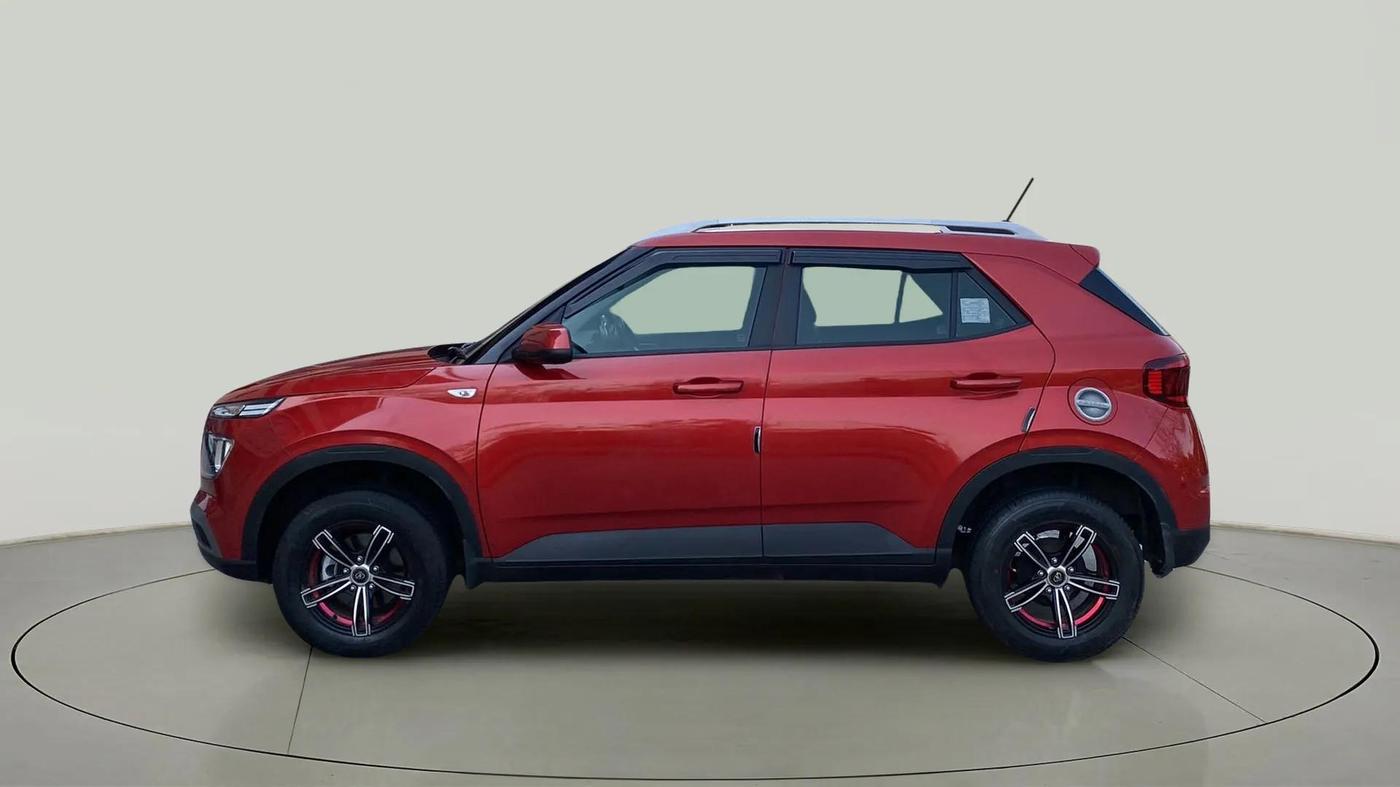 2020 Hyundai VENUE S 1.2, Petrol, Manual, 18,480 km, Left Side