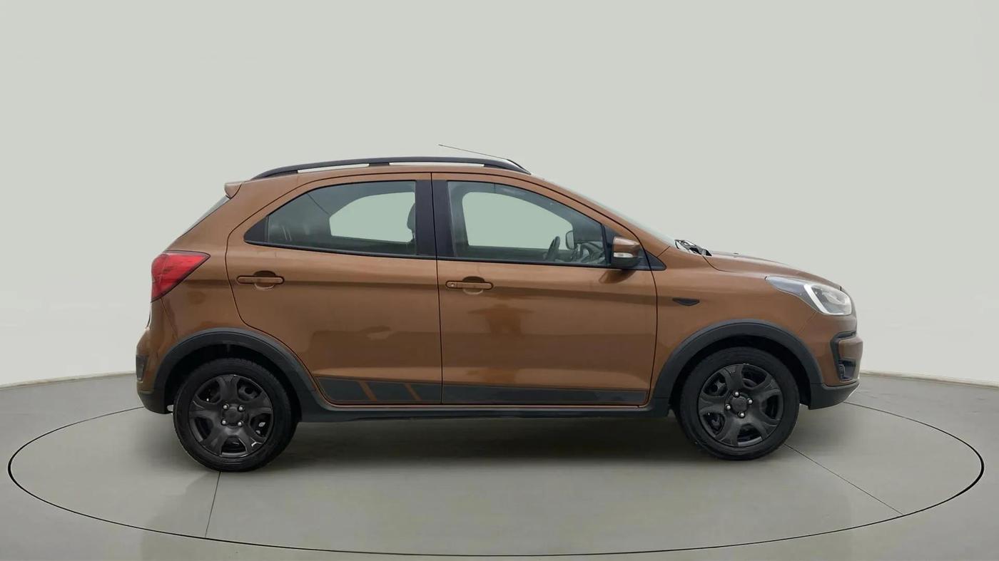 2018 Ford FREESTYLE TREND 1.2 PETROL, Petrol, Manual, 86,525 km, Right Side View