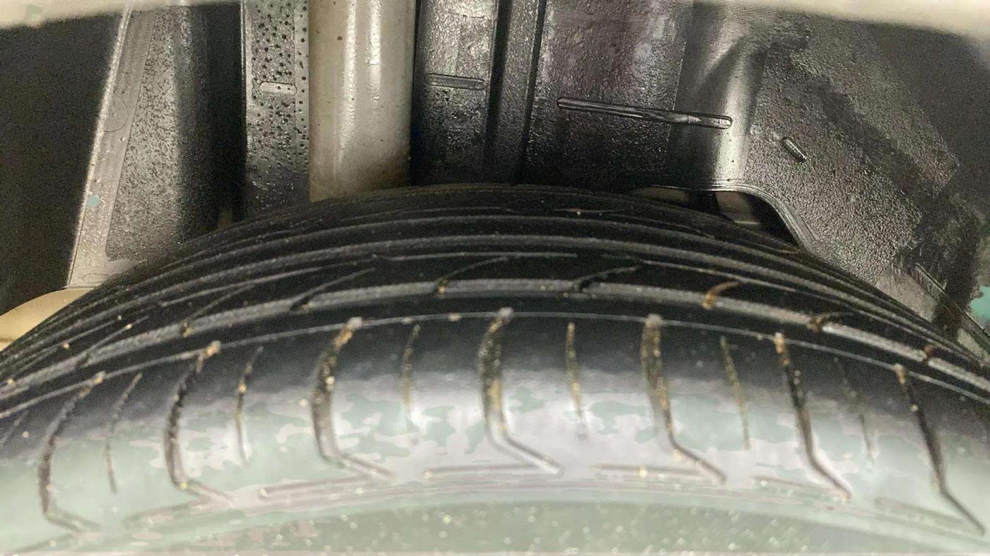 2018 Ford FREESTYLE TREND 1.2 PETROL, Petrol, Manual, 86,525 km, Right Rear Tyre Tread
