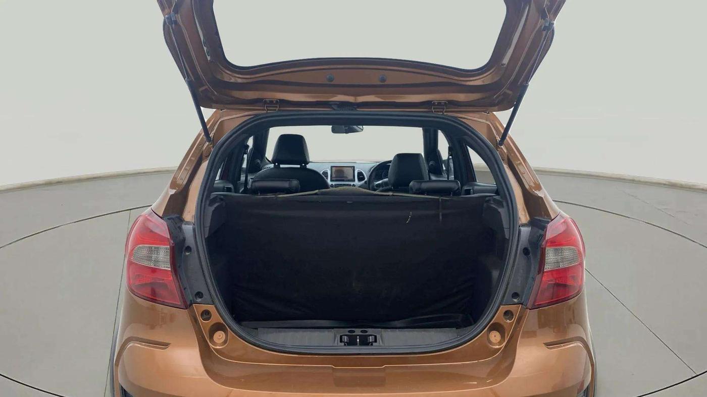 2018 Ford FREESTYLE TREND 1.2 PETROL, Petrol, Manual, 86,525 km, Boot Open Zoomed View