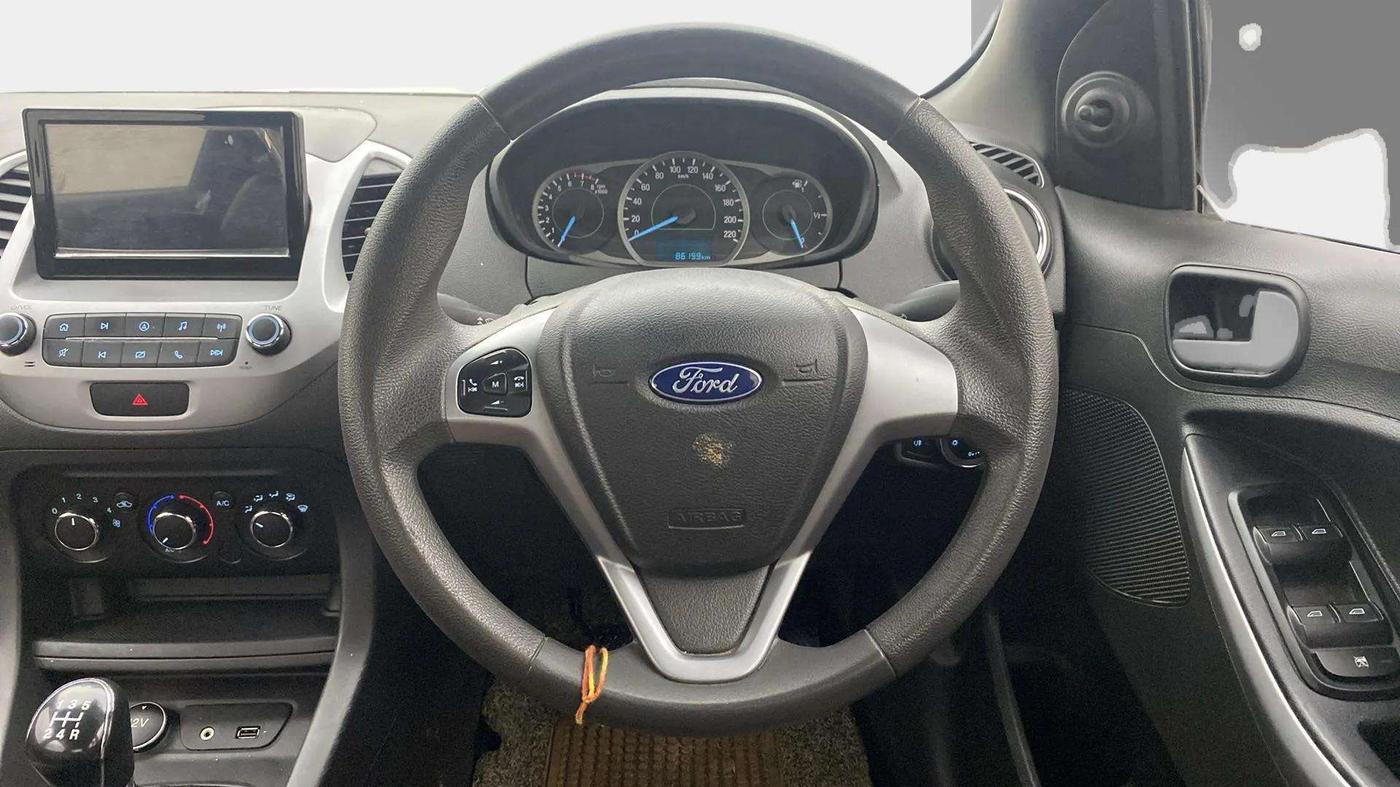 2018 Ford FREESTYLE TREND 1.2 PETROL, Petrol, Manual, 86,525 km, Steering Wheel Close Up