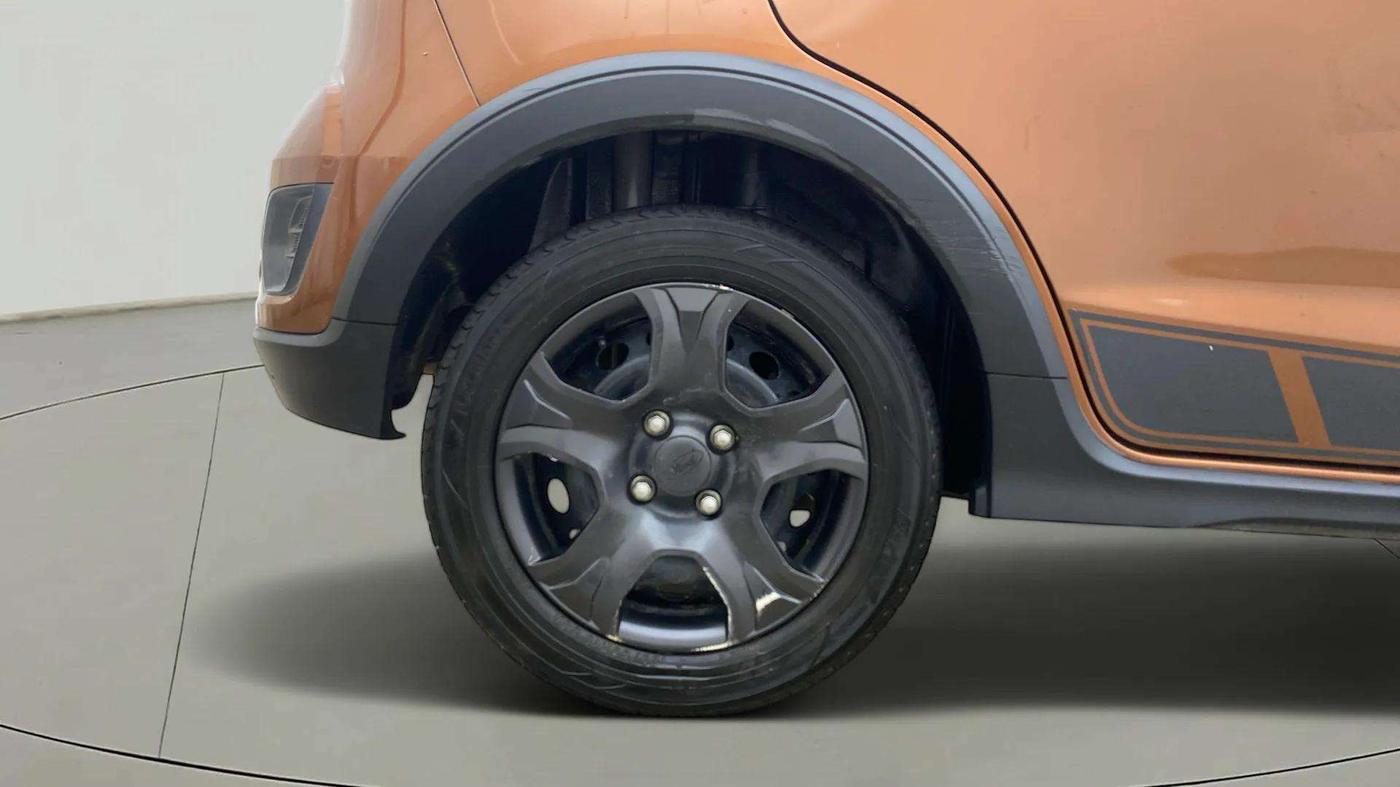 2018 Ford FREESTYLE TREND 1.2 PETROL, Petrol, Manual, 86,525 km, Right Rear Wheel