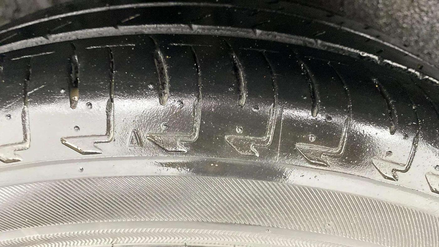 2020 Maruti IGNIS ZETA 1.2 AMT, Petrol, Automatic, 20,837 km, Right Rear Tyre Tread