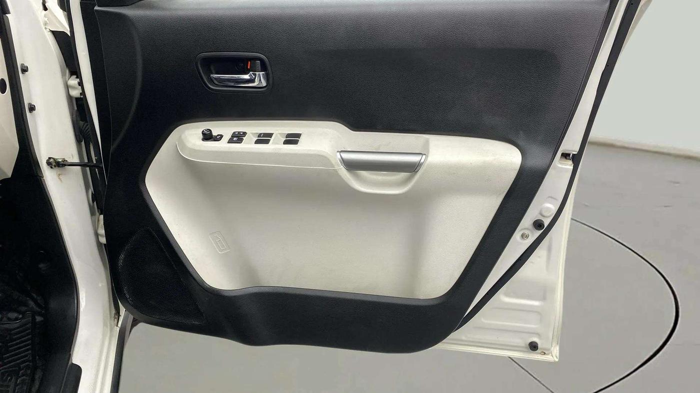 2020 Maruti IGNIS ZETA 1.2 AMT, Petrol, Automatic, 20,837 km, Driver Side Door Panels Control
