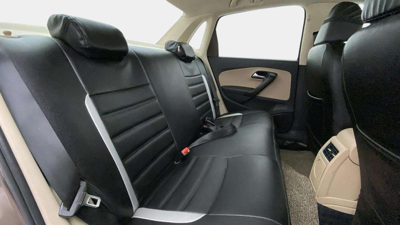 2018 Volkswagen Ameo HIGHLINE PLUS 1.0L 16 ALLOY, Petrol, Manual, 63,911 km, Right Side Rear Door Cabin