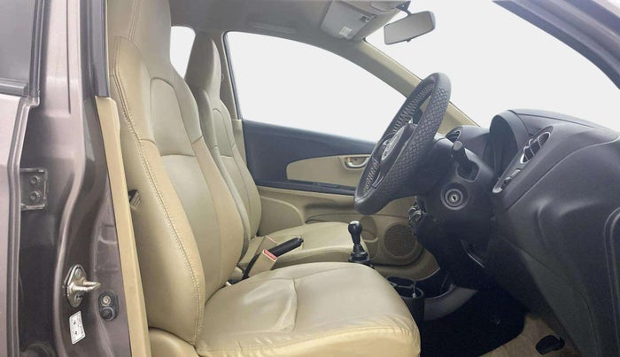 2016 Honda Brio VX MT, Petrol, Manual, 89,877 km, Right Side Front Door Cabin