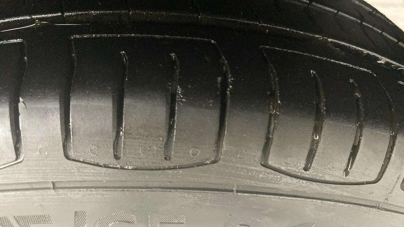2016 Honda Brio VX MT, Petrol, Manual, 89,877 km, Left Rear Tyre Tread