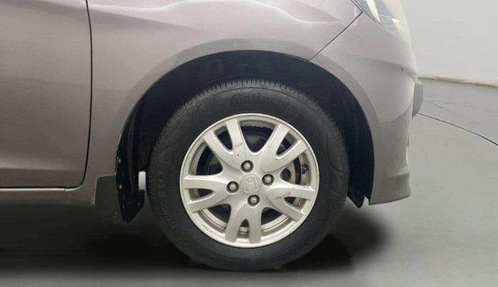 2016 Honda Brio VX MT, Petrol, Manual, 89,877 km, Right Front Wheel